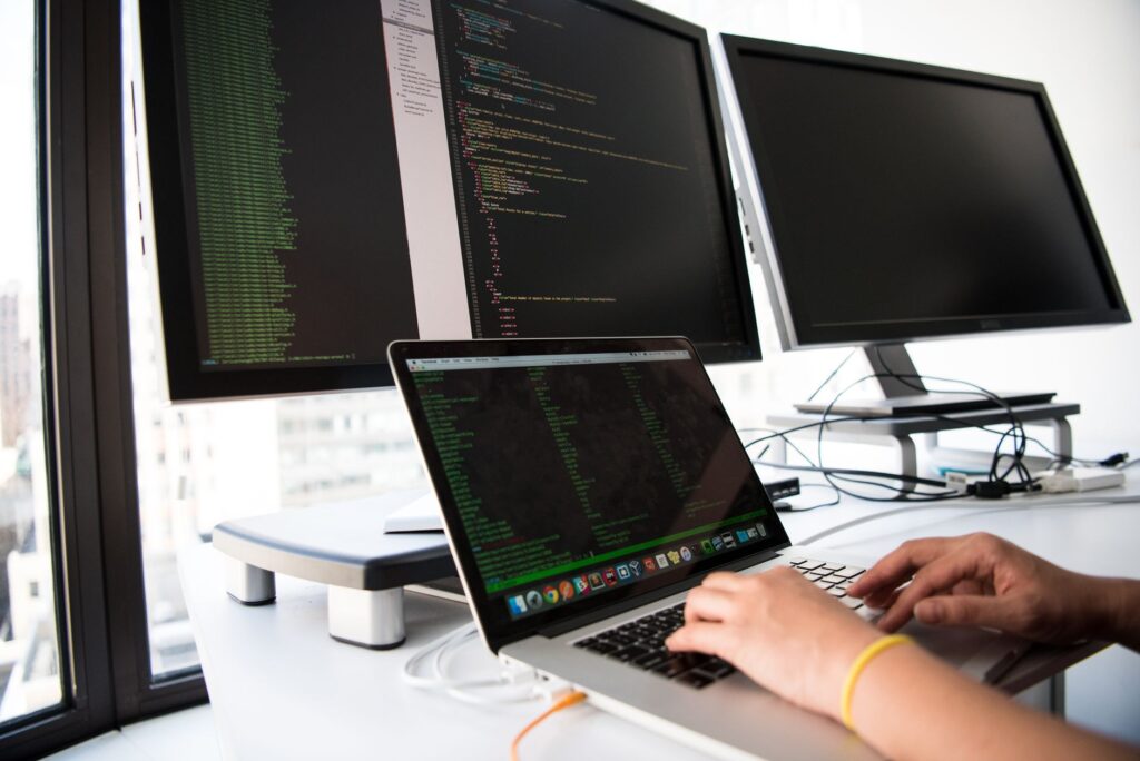 Configurer Visual Studio Code pour un projet web débutant : réglages et extensions utiles