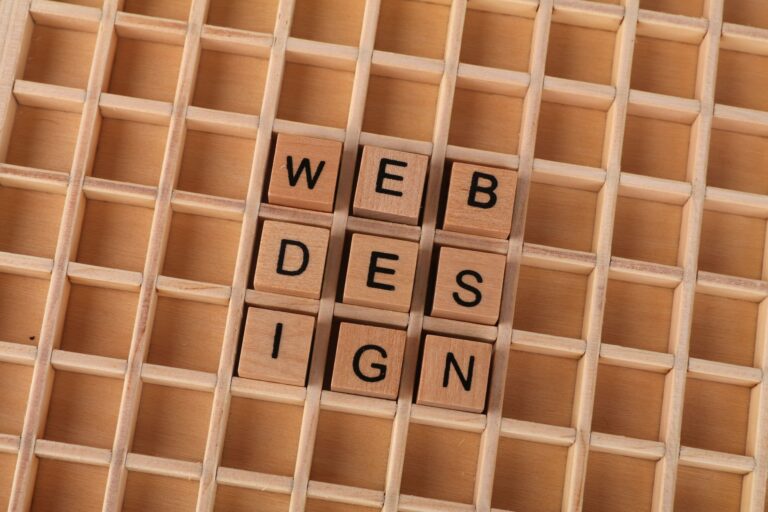 CSS Grid responsive : construire une mise en page solide sans multiplier les media queries